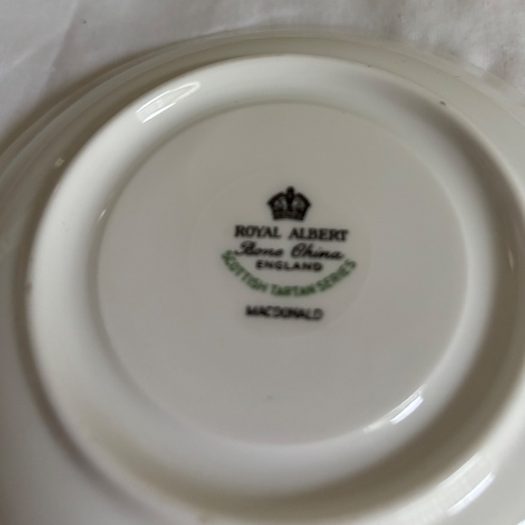 Royal Albert Scottish Tartan Series, MacDonald Cup & Saucer - Picture 2 of 6